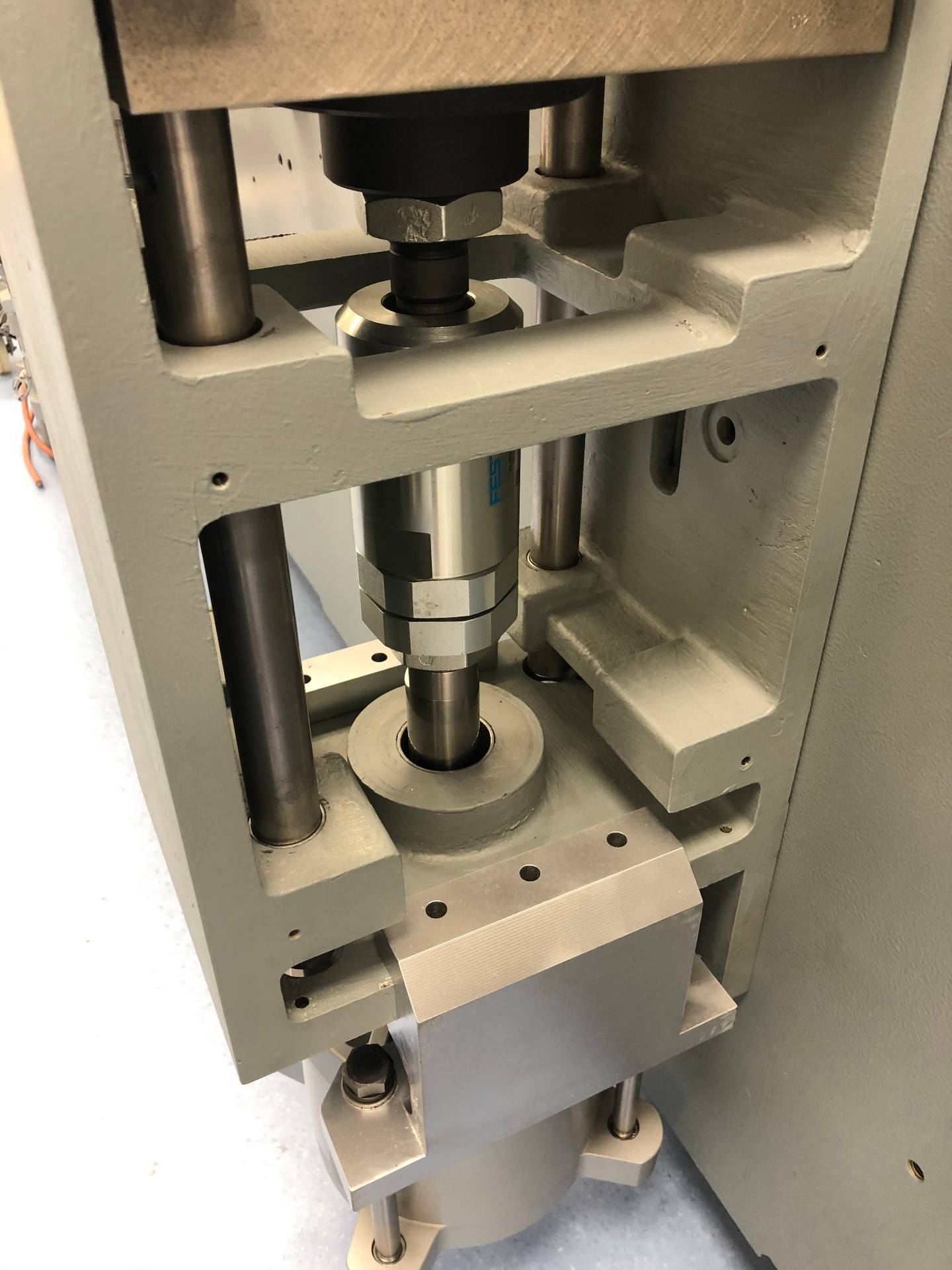 Blister mechanism — tooling and construction detail